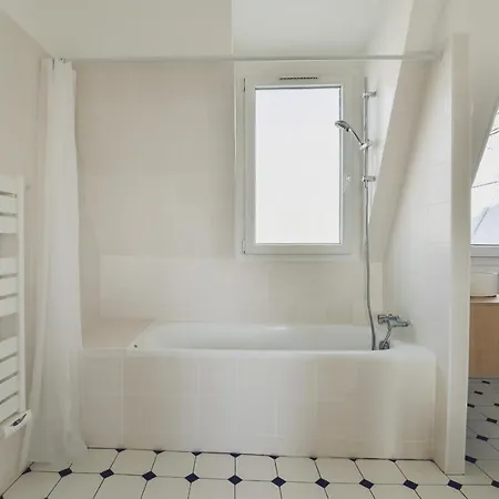 Hostnfly - Design With Balconies Near Pere Lachaise Appartamento Parigi